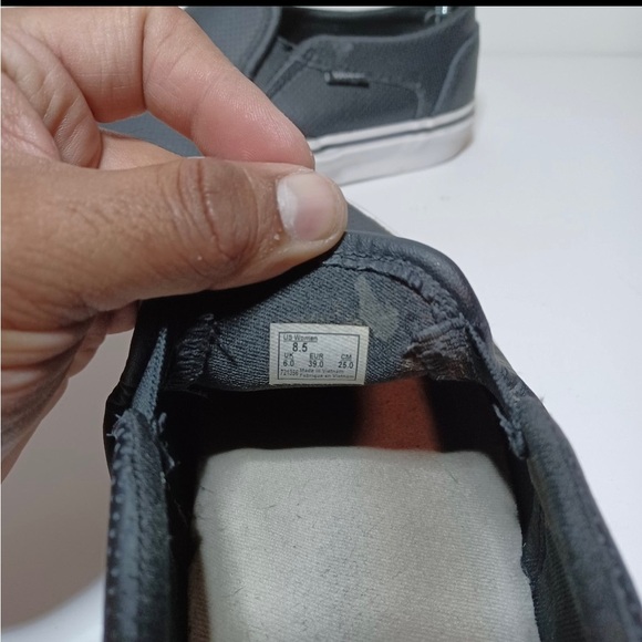 Vans Asher Slip On Sz Women 8.5 Black Perforated Leather Low-Top Shoe 215 Box 25 - Picture 10 of 10